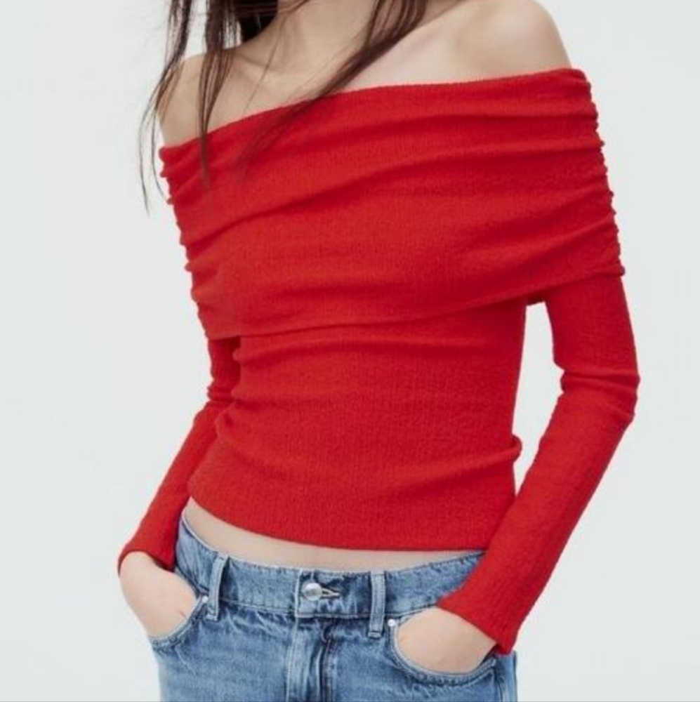 Zara Red Off-the-Shoulder Sweater with Ruffled Design - Picture 3 of 3